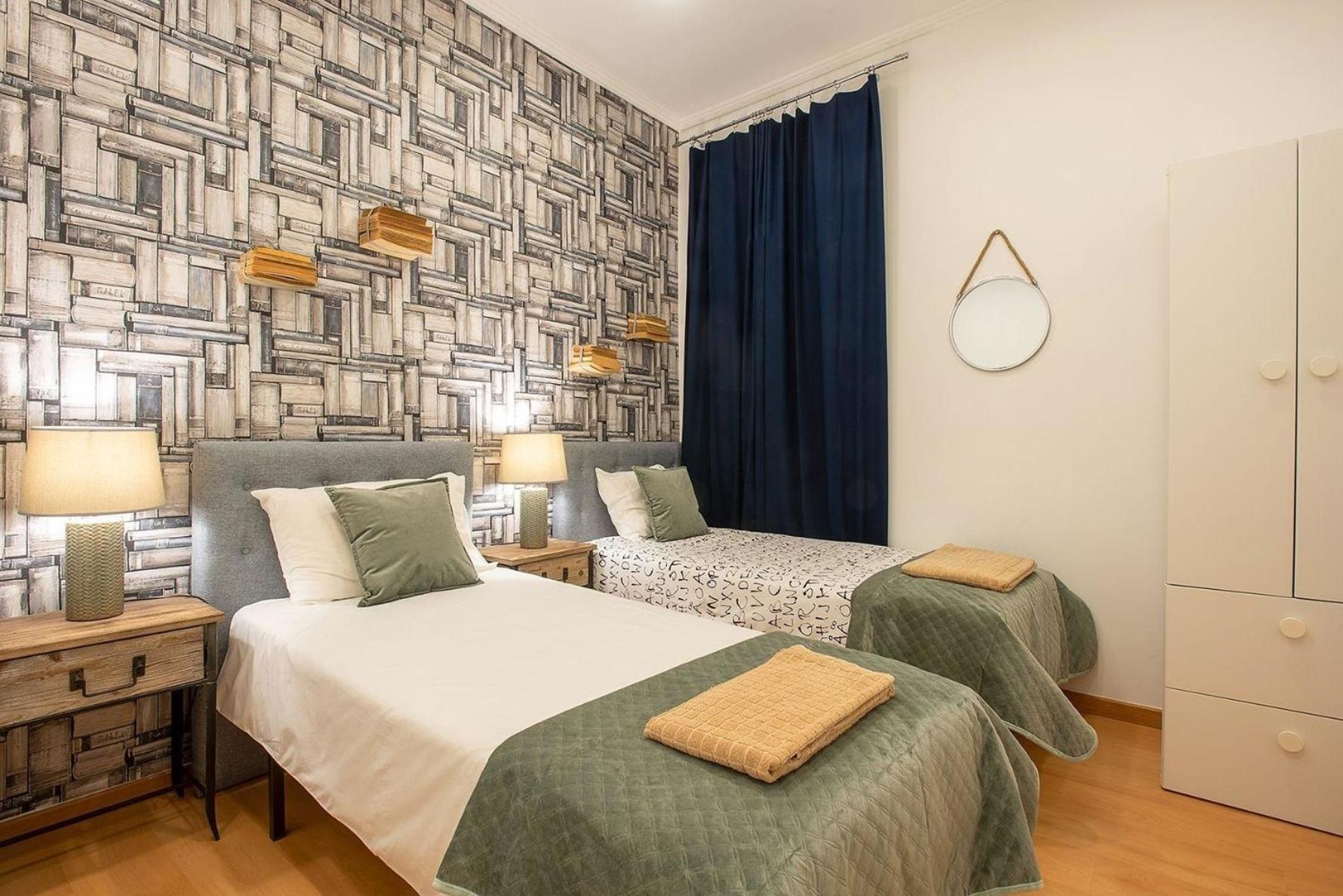 Fuer 9 Personen Und 1 Kind In Lissabon, Regio De Costa De - B58349 Lejlighed Lisboa